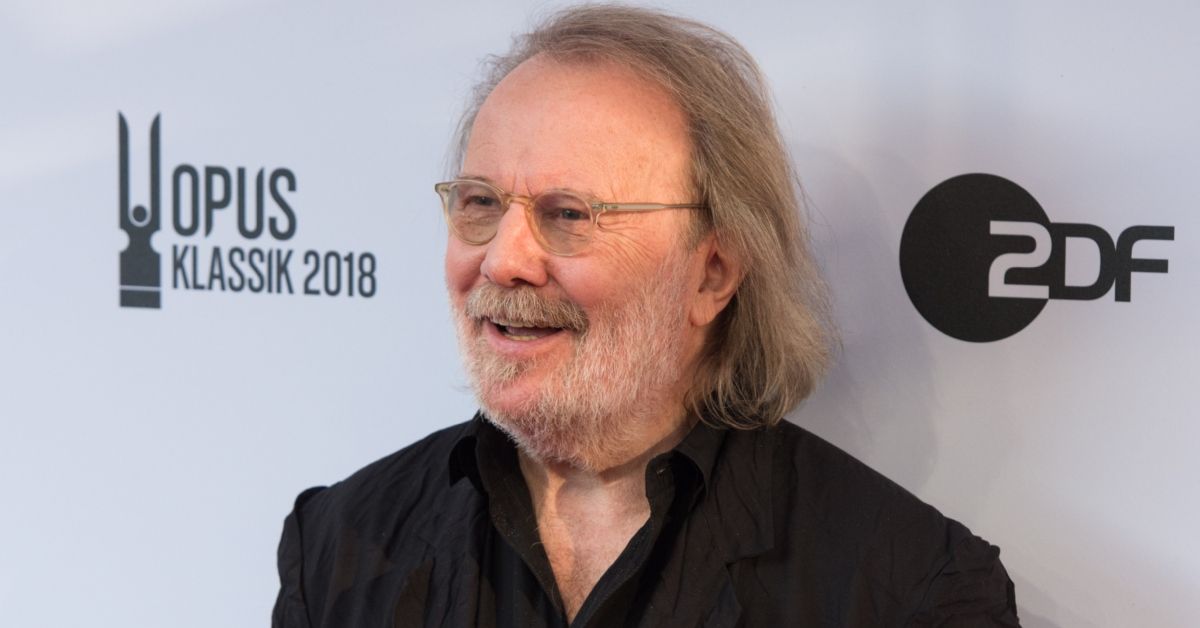 Benny Andersson posing on a red carpet