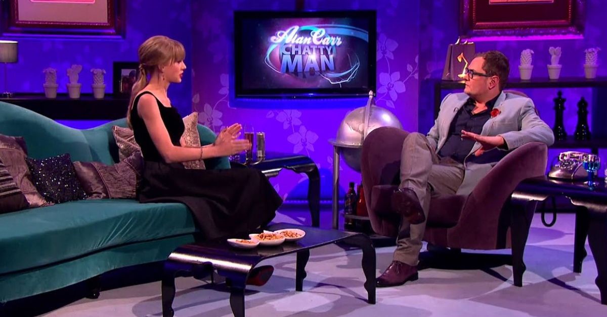 Alan Carr interviewing Taylor Swift