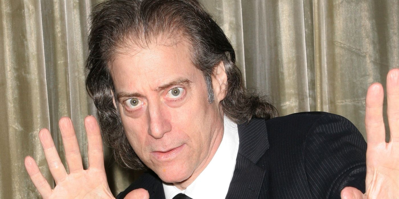 Richard Lewis on the red carpet