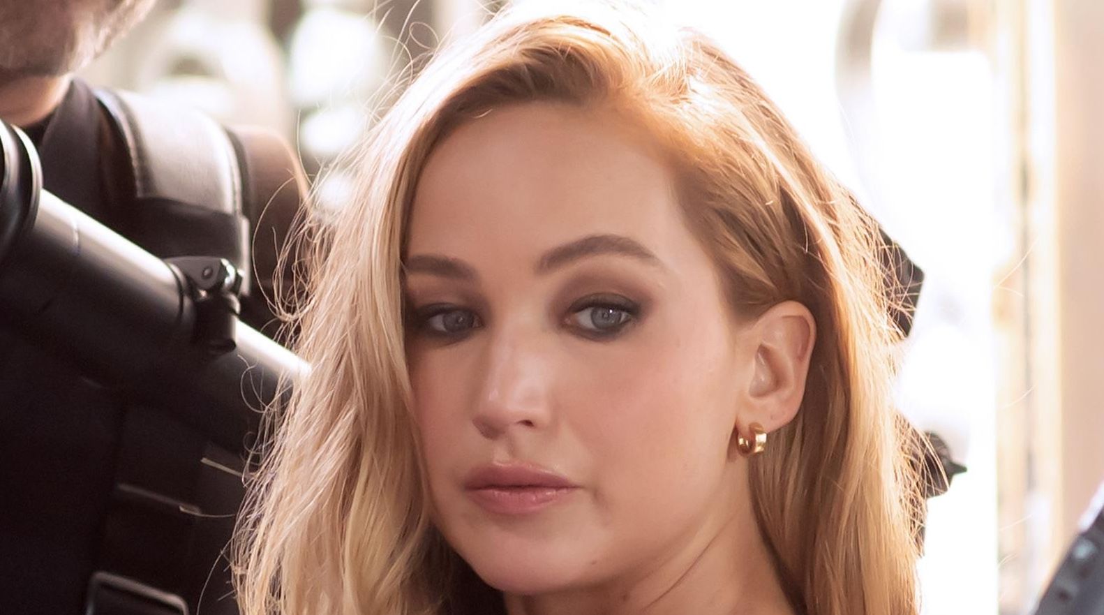 Jennifer Lawrence Didn't Sue Apple Over Hacked Private Photos Despite Her Feelings 