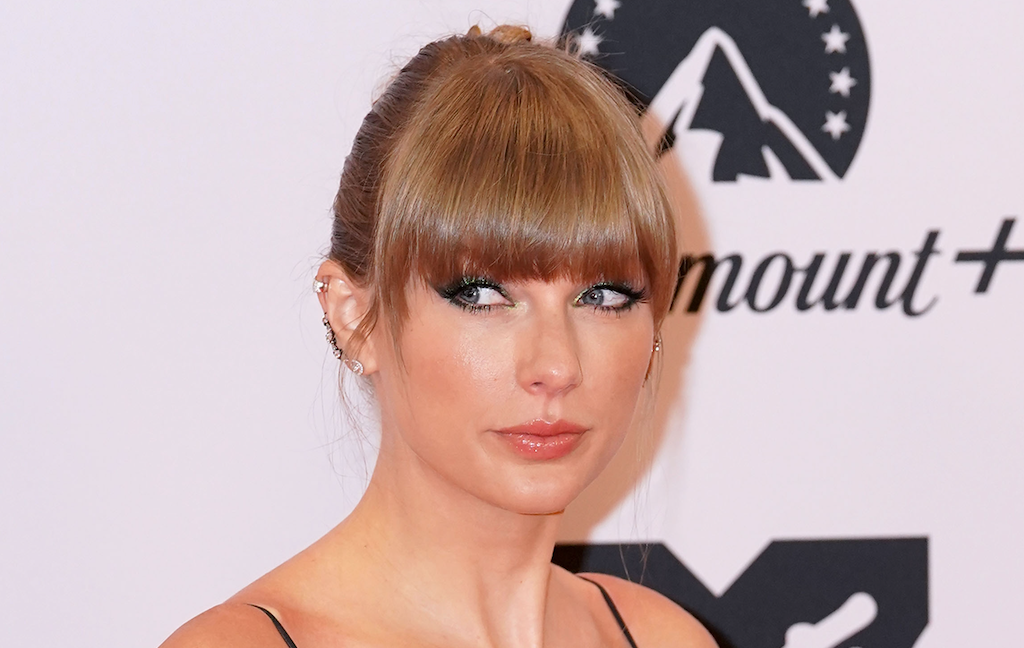 Taylor Swift's Private Jet Stalker Responds After She Threatens Lawsuit  Following Multiple Scary Incidents