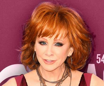 Reba McEntire short red hair