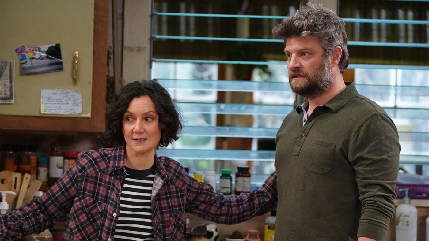 Jay R. Ferguson and Sara Gilbert in The Conners