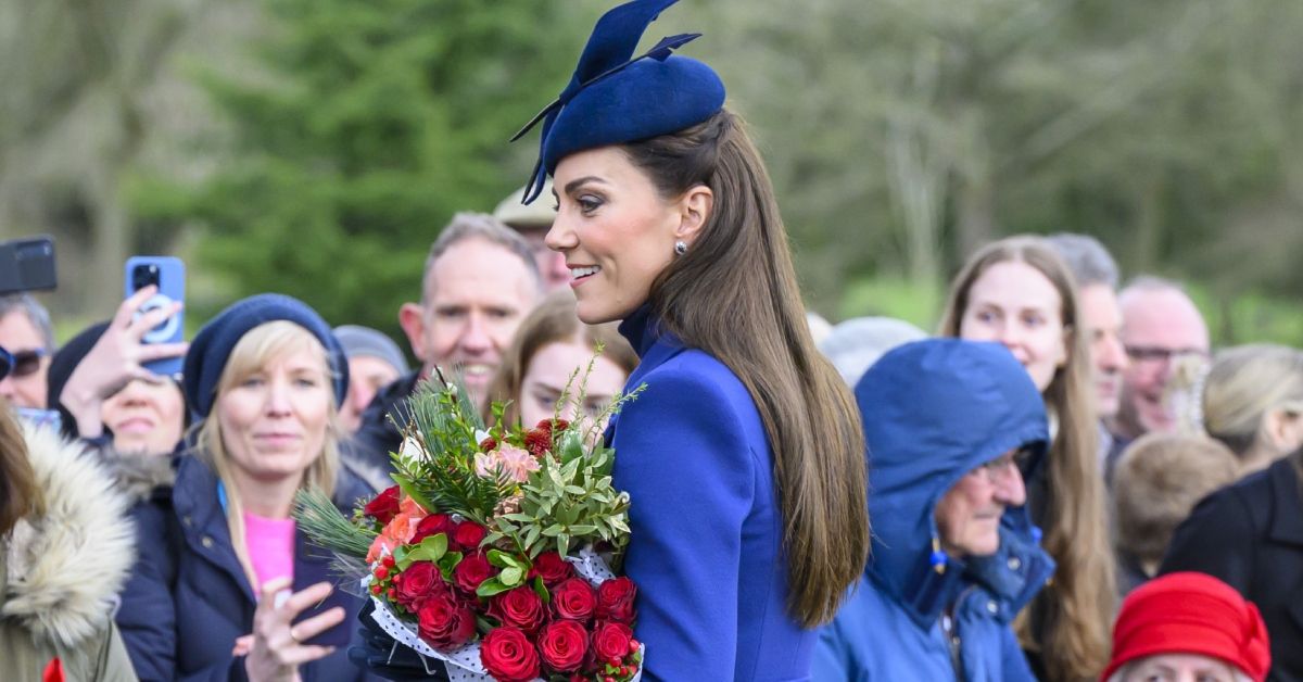 Kate Middleton chats with fans