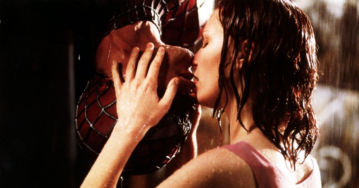 Kirsten Dunst Spiderman kiss