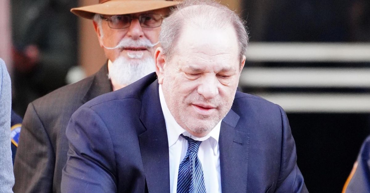 Harvey Weinstein leaves court 