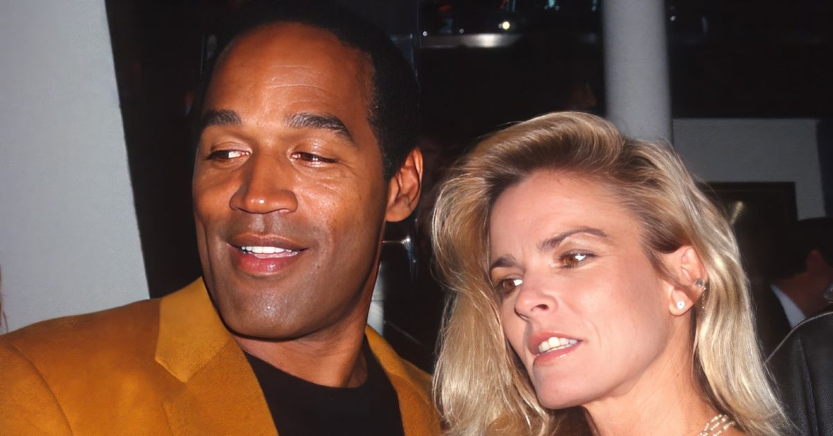 OJ Simpson and Nicole Brown pose for photos