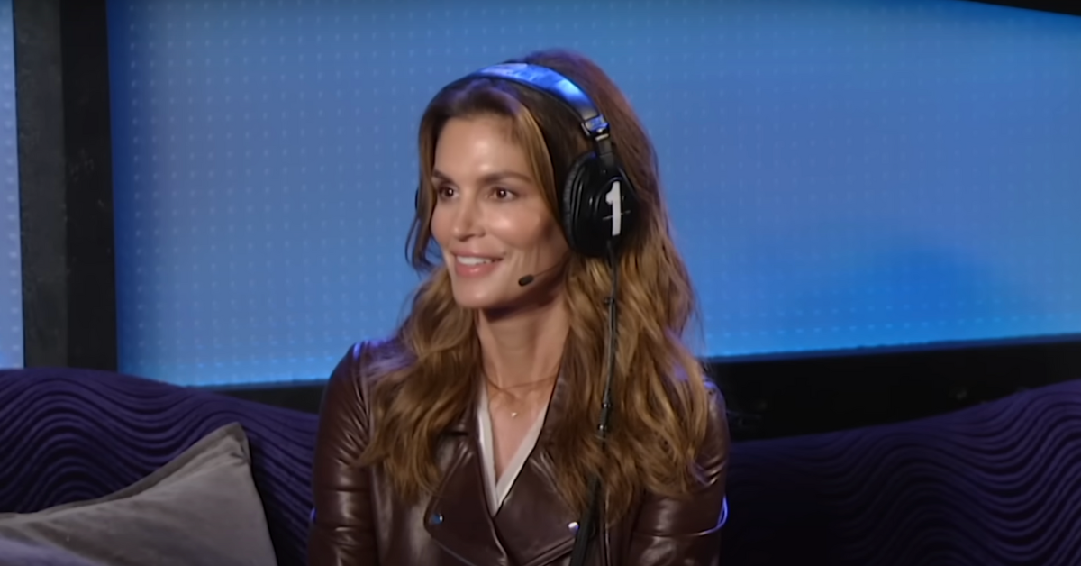 Howard Stern Asked Cindy Crawford How She Really Felt About Photographers Removing Her Mole During Photoshoots