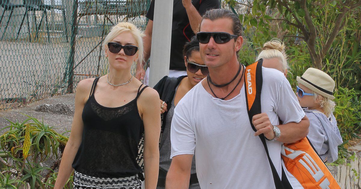 Gwen Stefani and Gavin Rossdale walking