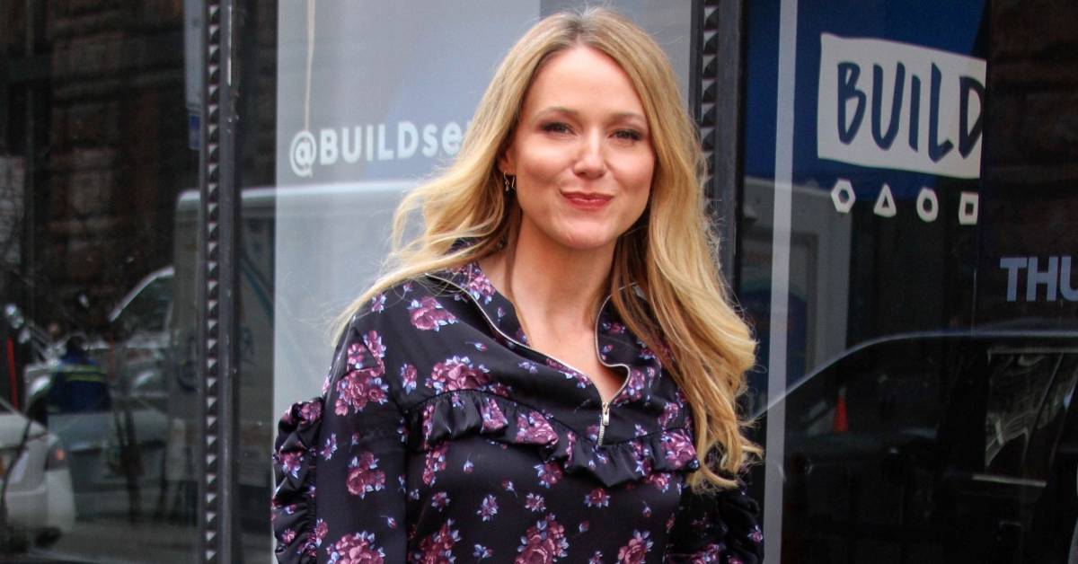 Jewel Reflects On Her Traditional Mormon Family And How It Shaped Her Life