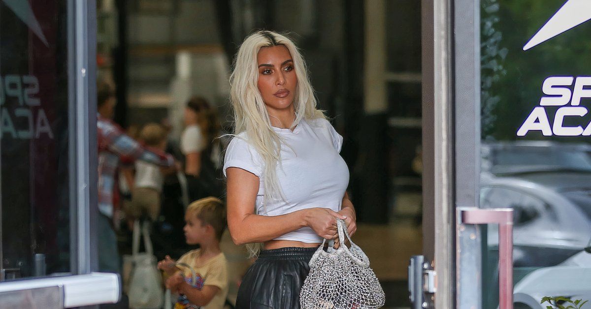 Kim Kardashian with white blond hair 