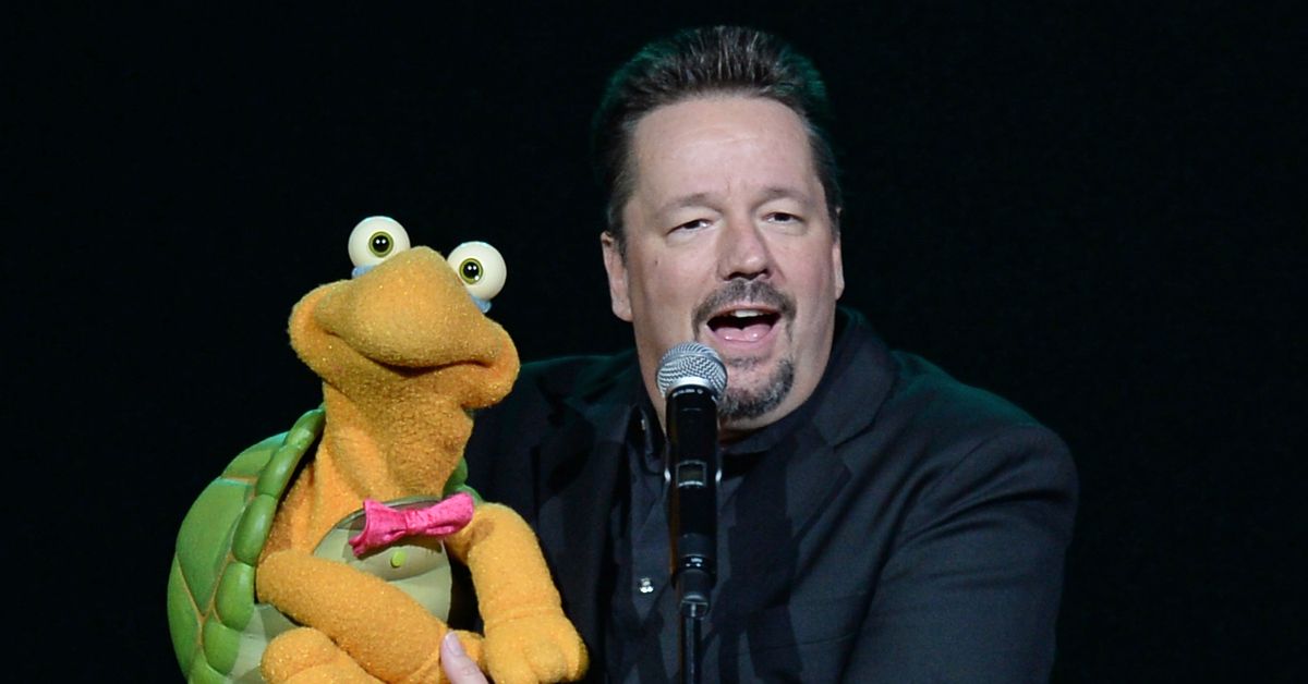 America's Got Talent's Terry Fator performing live