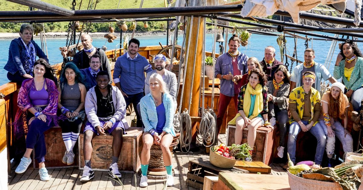 Survivor Edge of Extinction cast photo