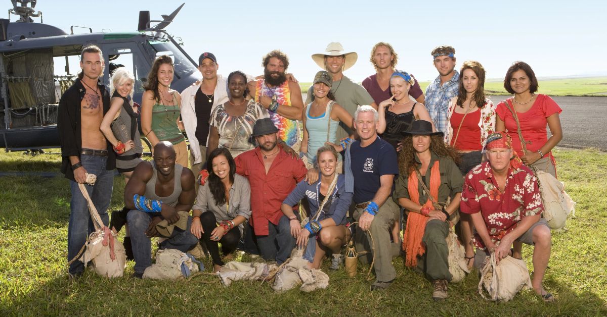 Survivor Heroes vs Villains cast photo