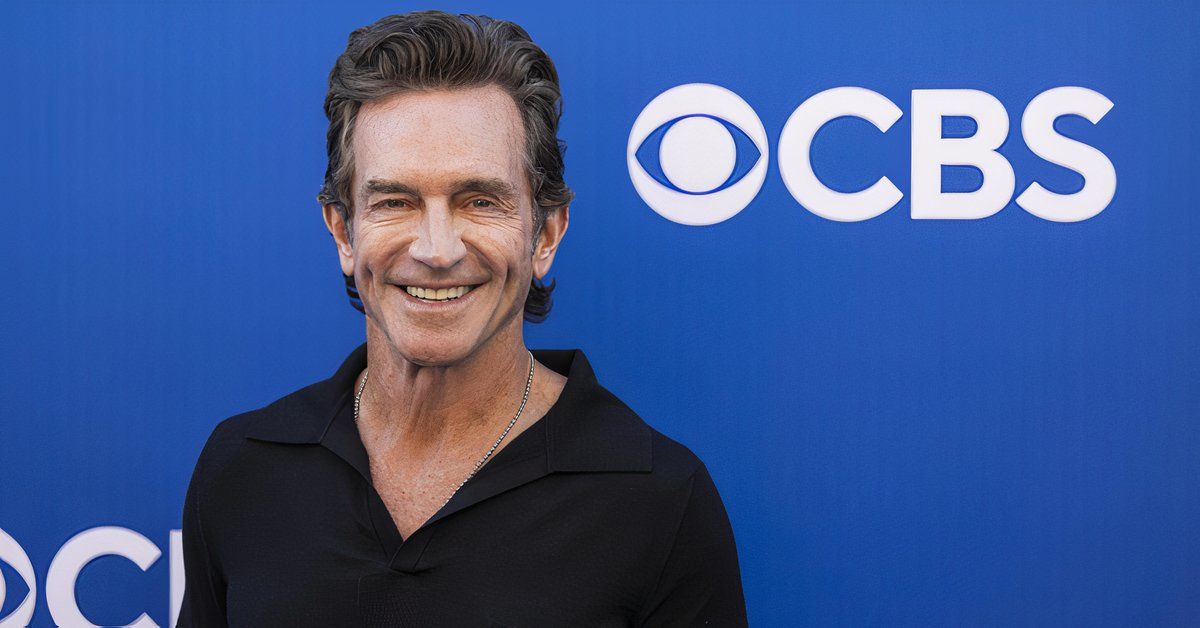 Jeff Probst sonrió