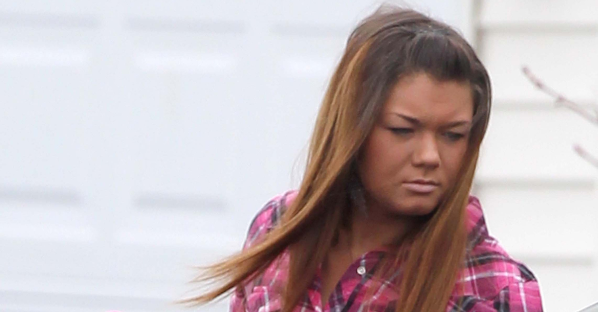 Amber Portwood walking outside