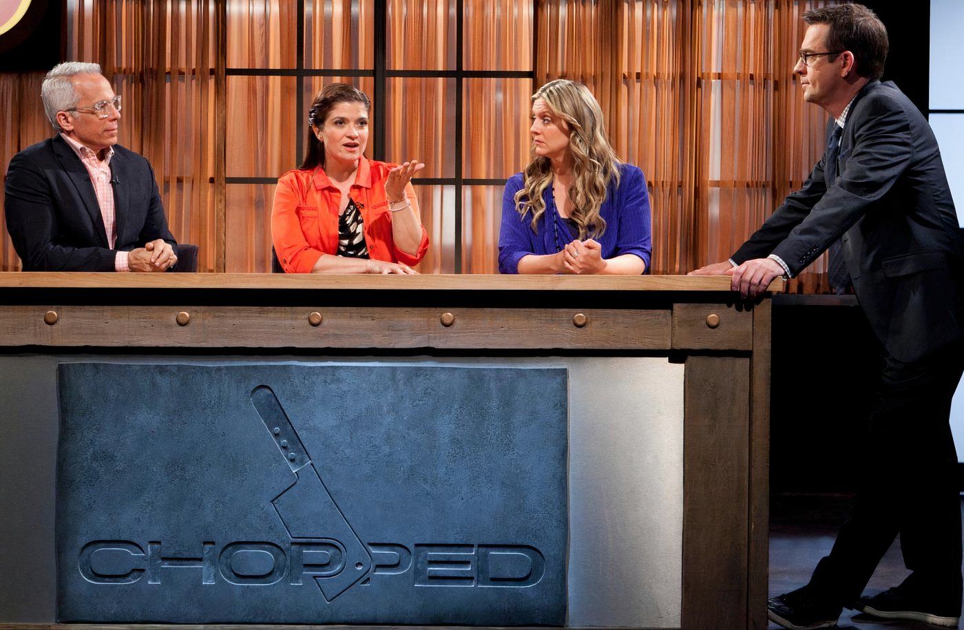 Chopped's Grueling 14-Hour Filming Process Leaves Chefs Exhausted And ...