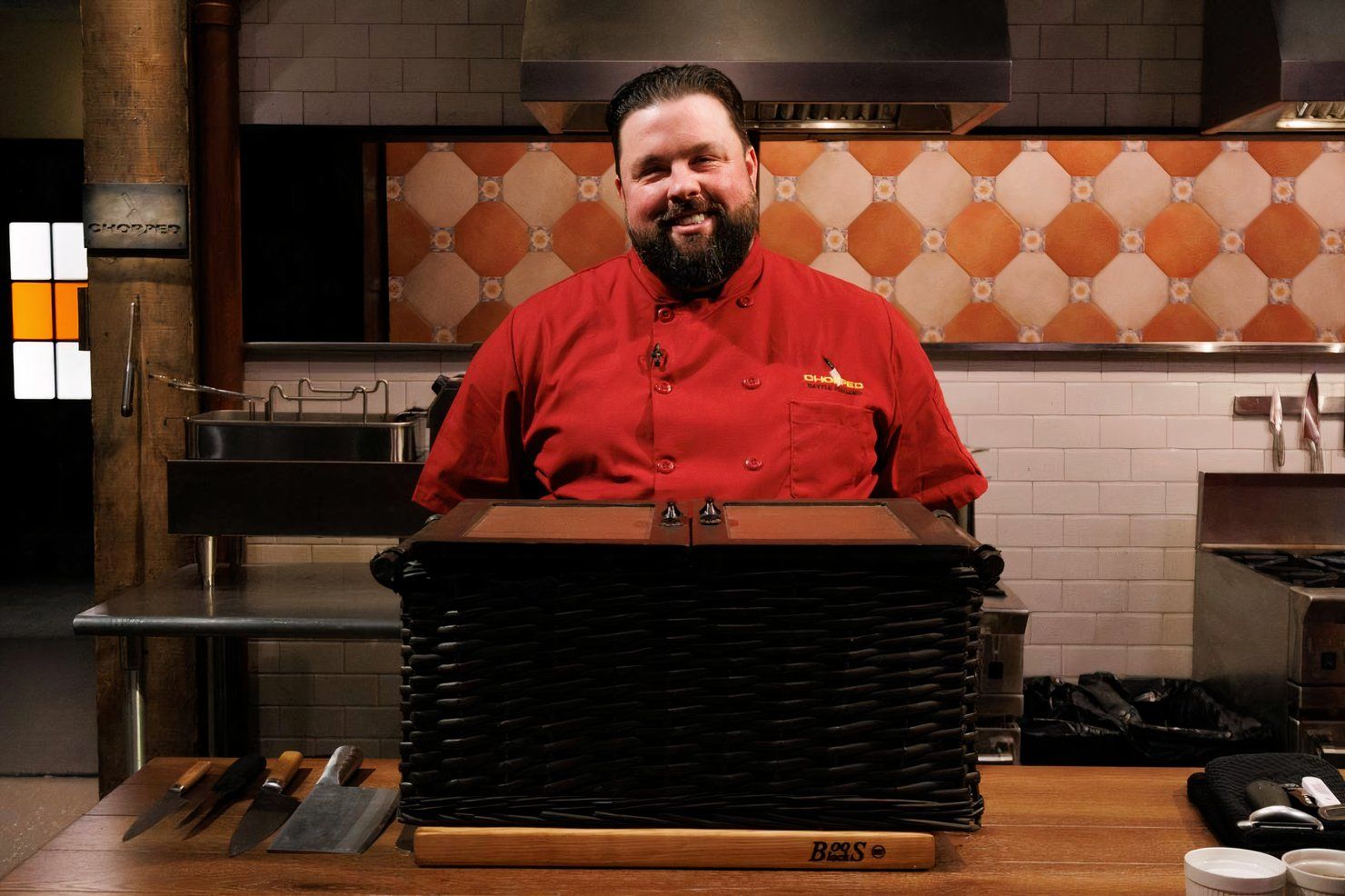 Chopped's Grueling 14-Hour Filming Process Leaves Chefs Exhausted And ...