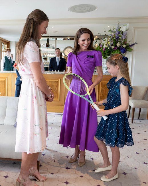Kate Middleton Receives Standing Ovation In Emotional Appearance At ...