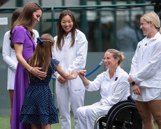 Kate Middleton Receives Standing Ovation In Emotional Appearance At ...