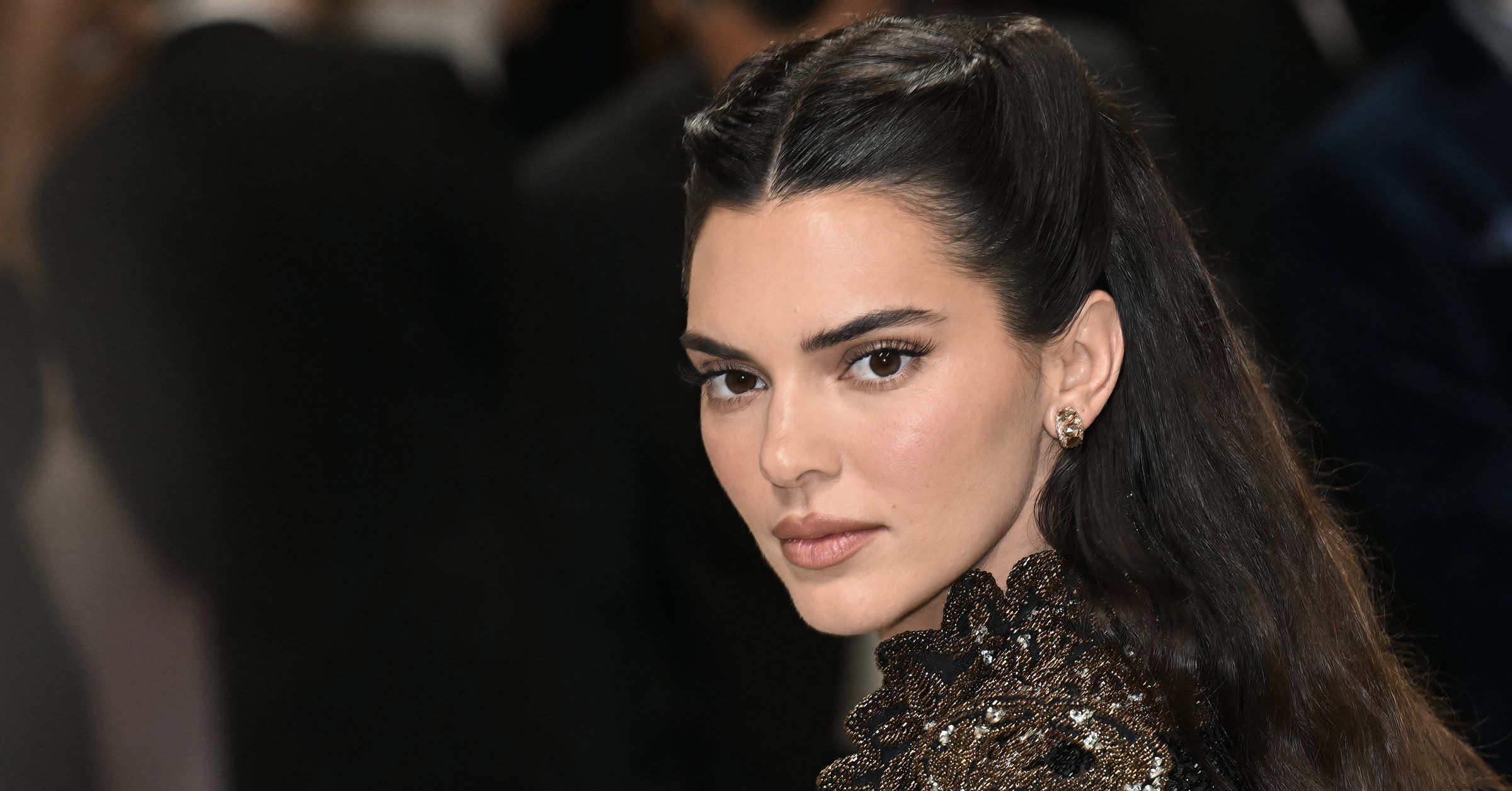 Kendall Jenner Accused Of Plastic Surgery As She Flaunts New Look-