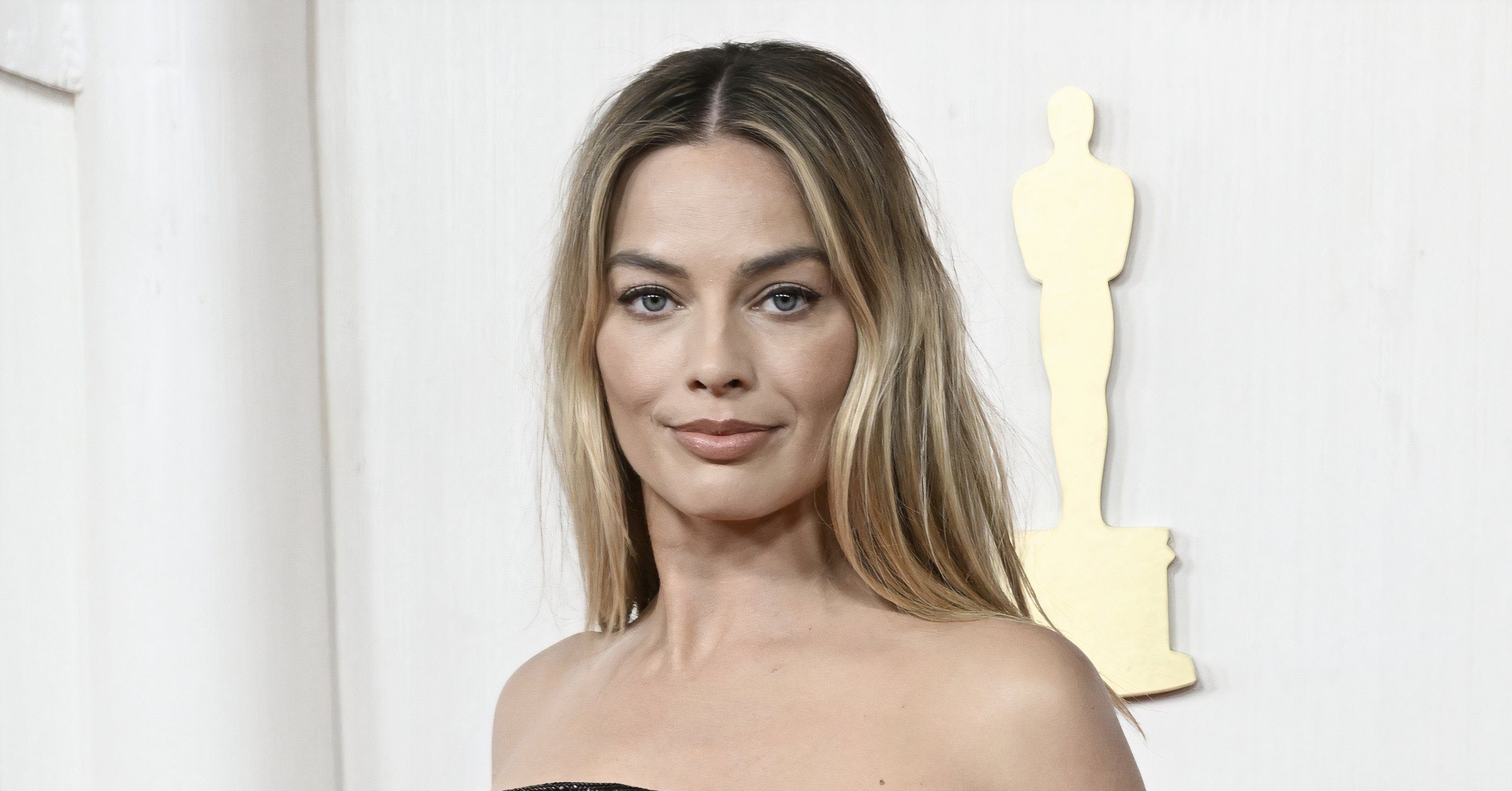 Rumors Margot Robbie Is Pregnant Spread As She Vacations In Italy