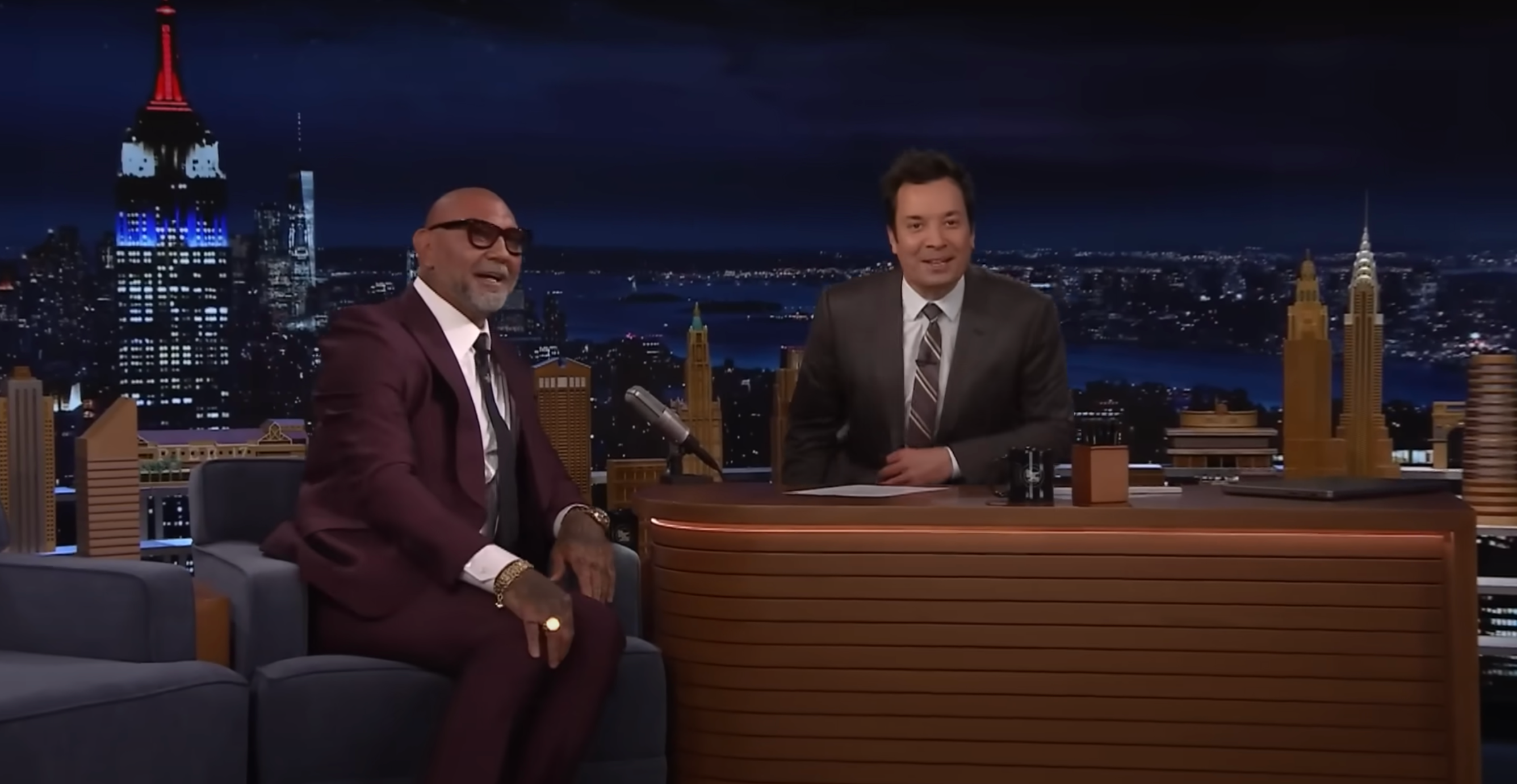 Rare Footage Of Jimmy Fallon's Conduct During Commercial Breaks ...