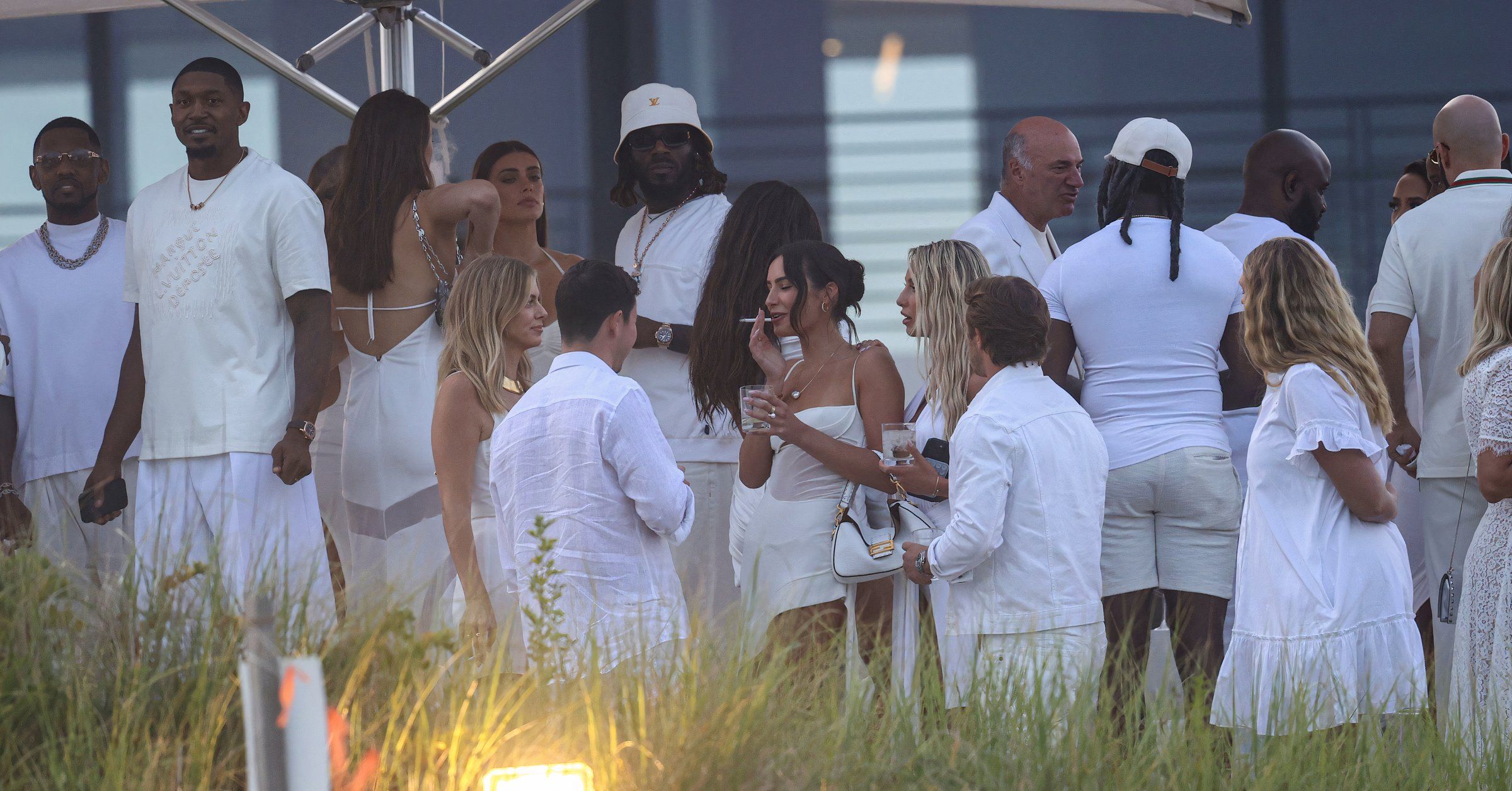 Tobey Maguire Left The White Party With 20YearOld Model Lily Chee