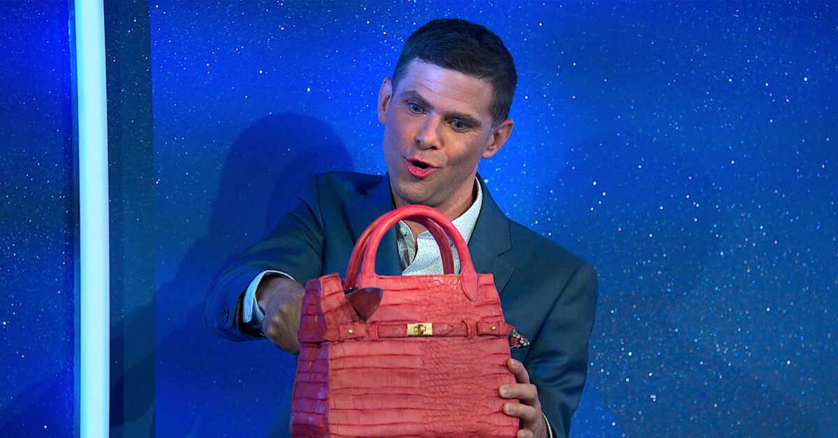 Is It Cake's Mikey Day cutting a cake