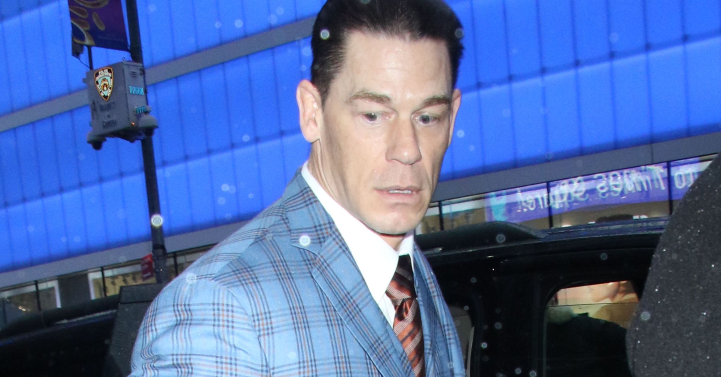 john cena saliendo 