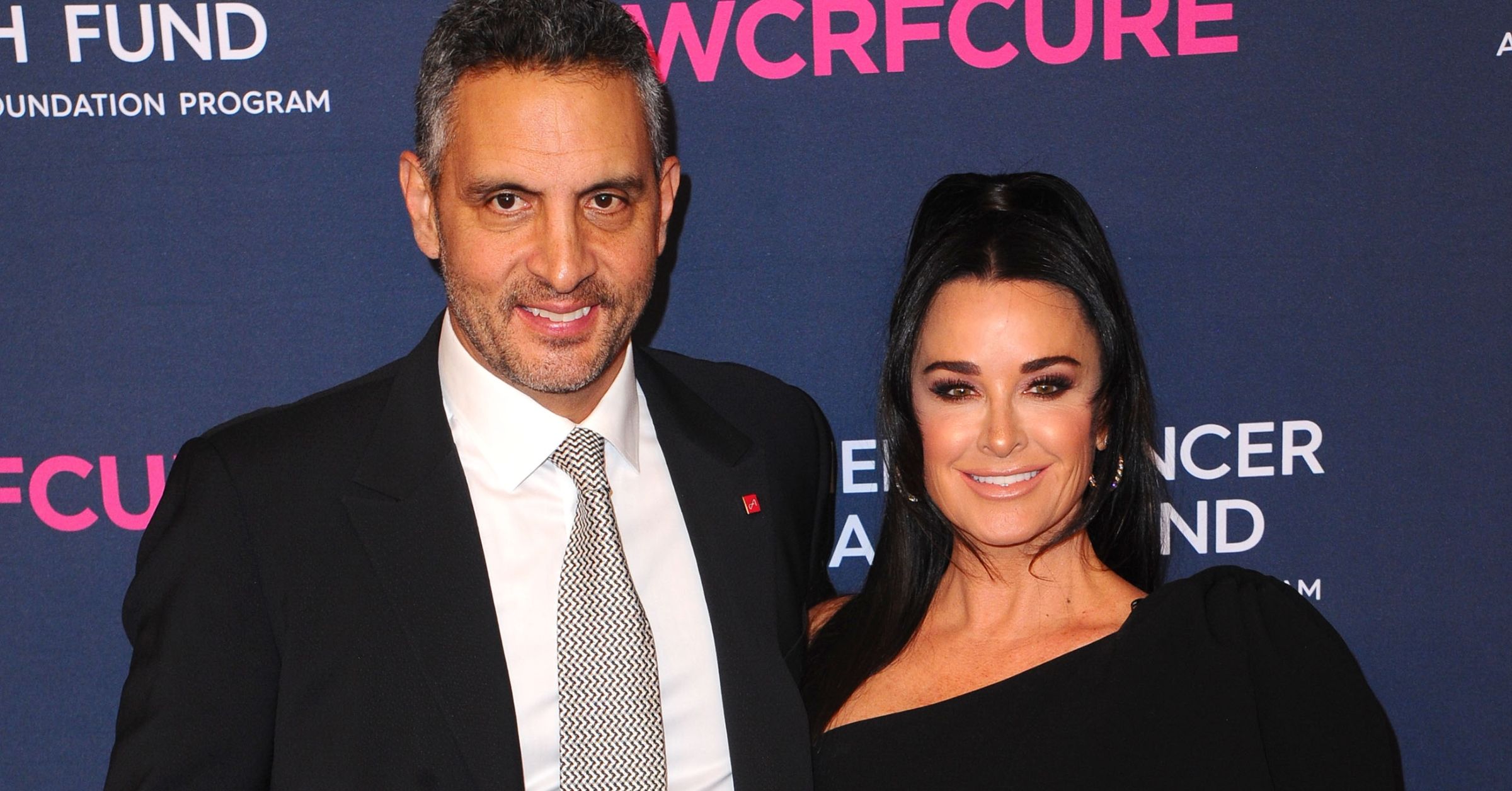 Kyle Richards y Mauricio Umansky asisten a un evento