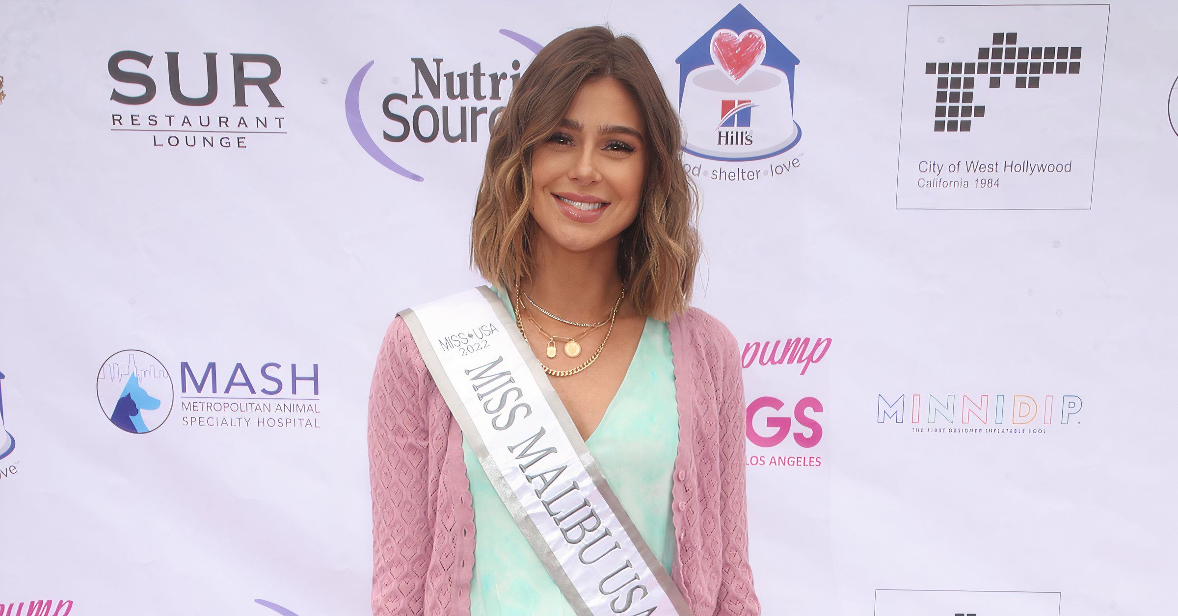 Rachel Leviss en el sexto evento anual del Día Mundial del Perro de la Vanderpump Dog Foundation