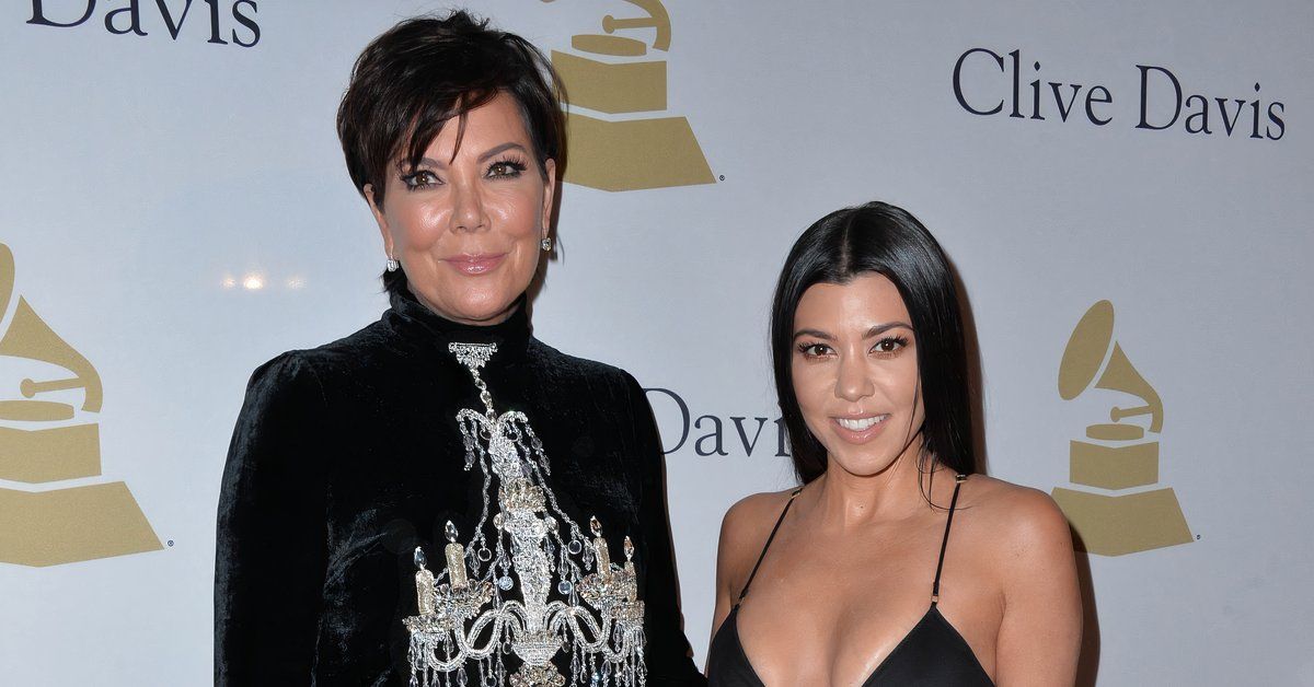 Kris Jenner e Kourtney Kardashian no tapete vermelho