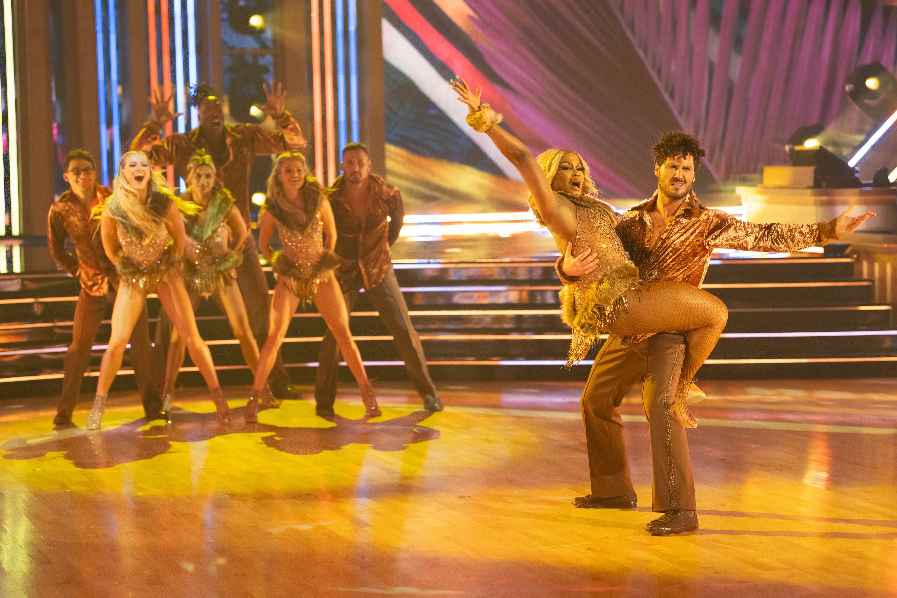 Phaedra Parks and Val Chmerkovskiy during the Group Dance on Dancing With The Stars