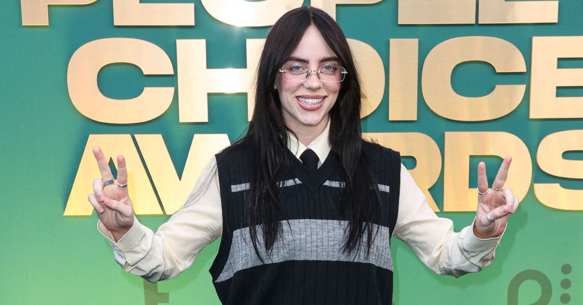 Billie Eilish parece muito feliz