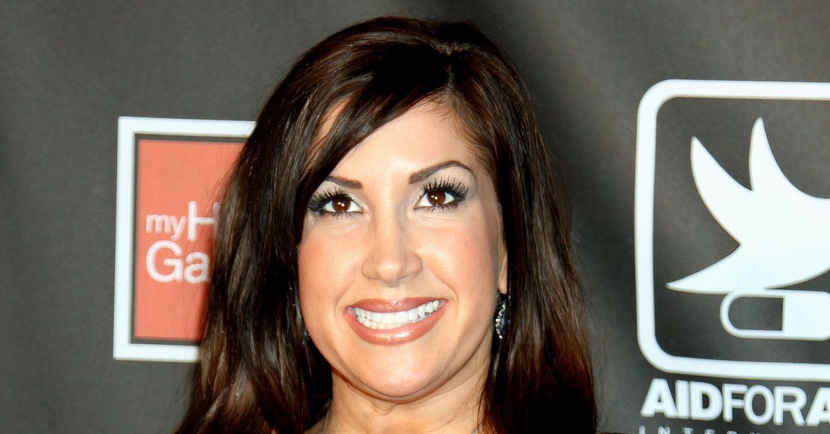 Jacqueline Laurita en la alfombra roja