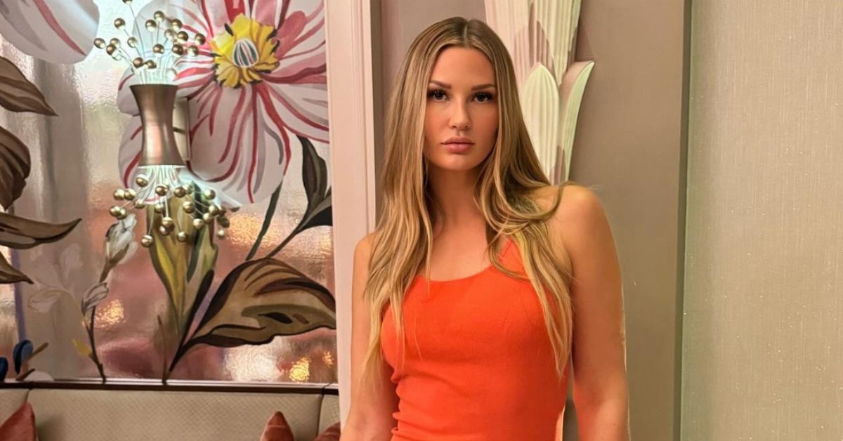 Molly O'Connell posing