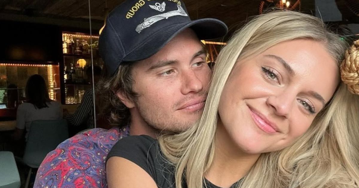 Chase Stokes and Kelsea Ballerini smiling