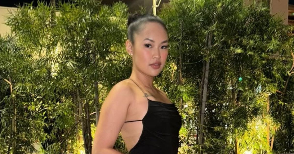 Ella Del Rosario posing