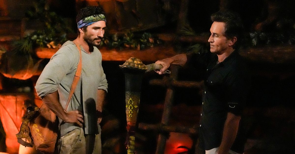 Survivor's David Kinne having his torch snuffed by Jeff Probst