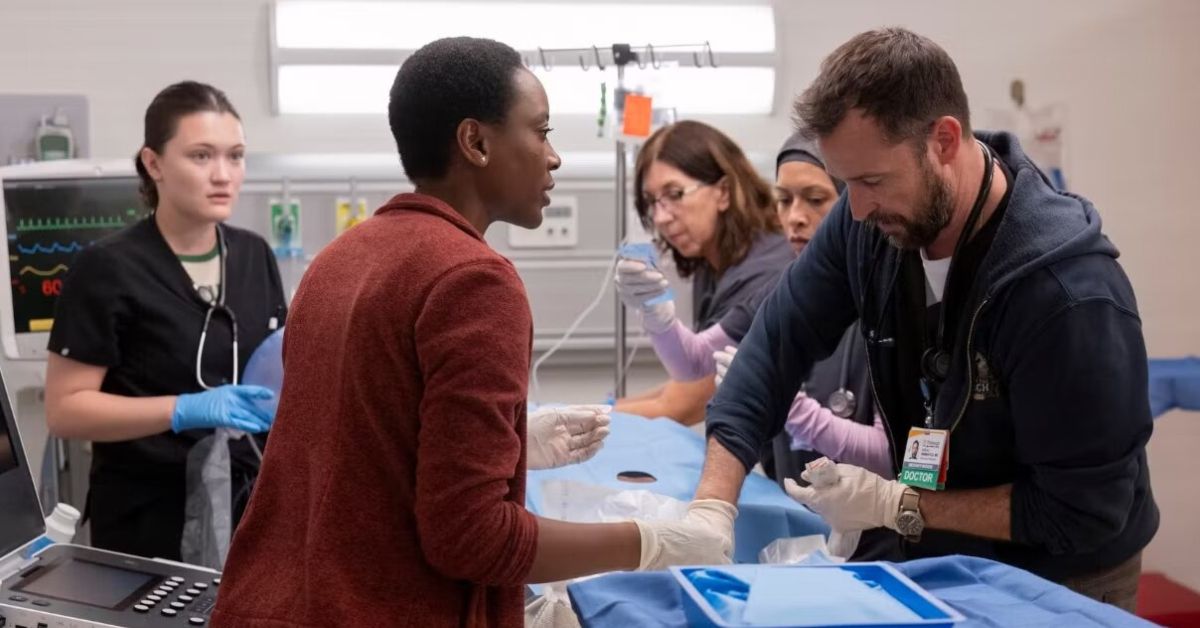 The Pitt's Noah Wyle, Tracy Ifeachor, and Isa Briones in a hospital room