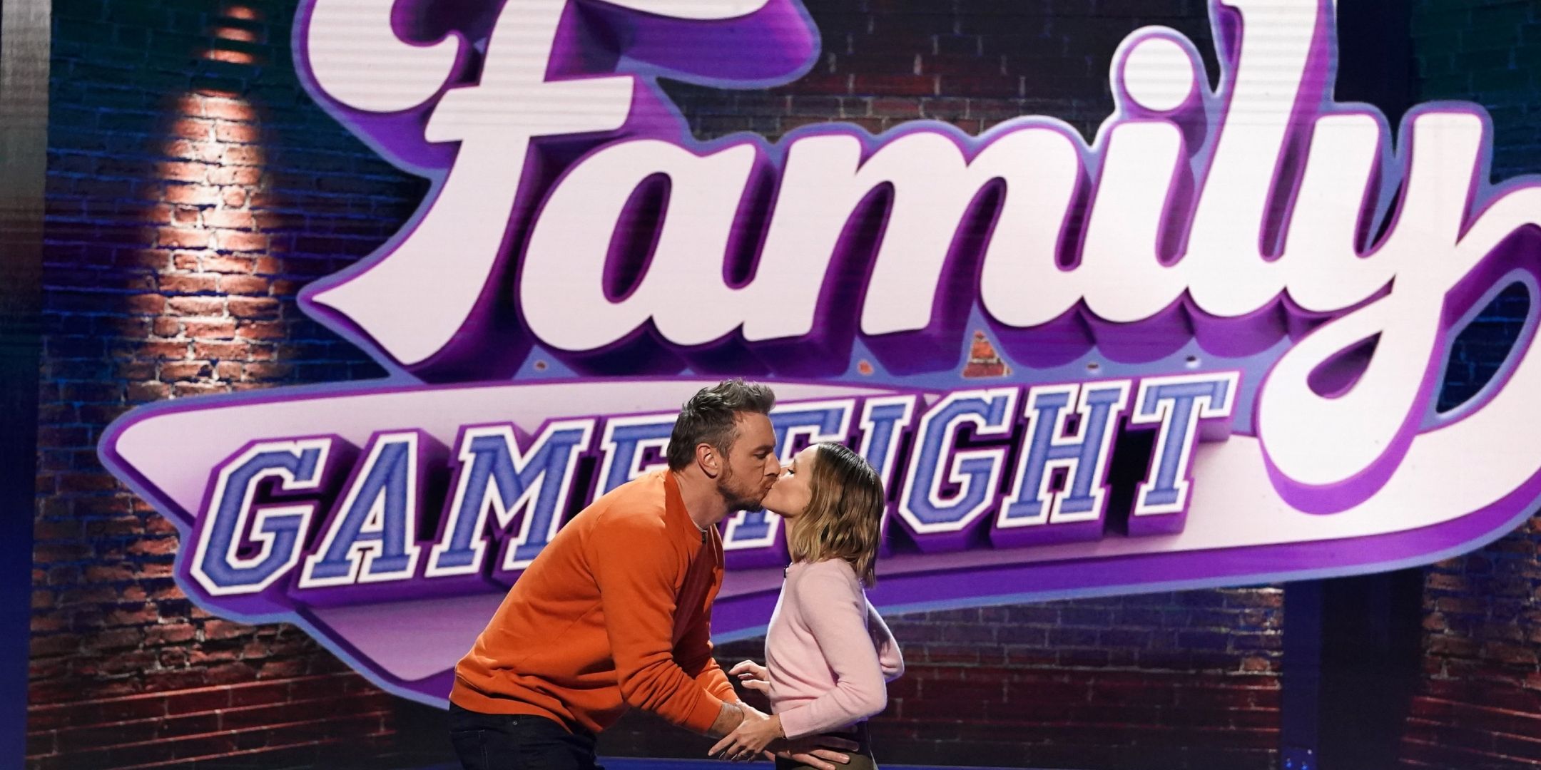 Family Game Fight featuring Kristen Bell and Dax Shepard
