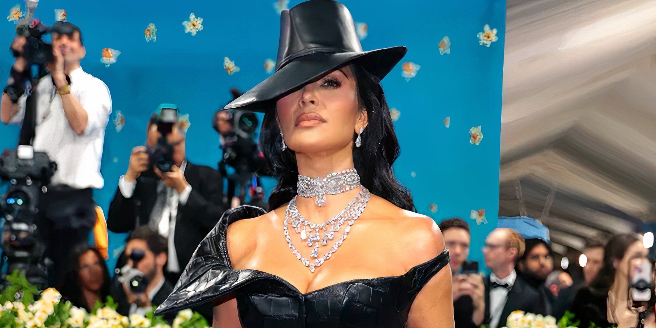 Kim Kardashian Asked Hulu For A Diamond Necklace For Having "The Number One" TV Show