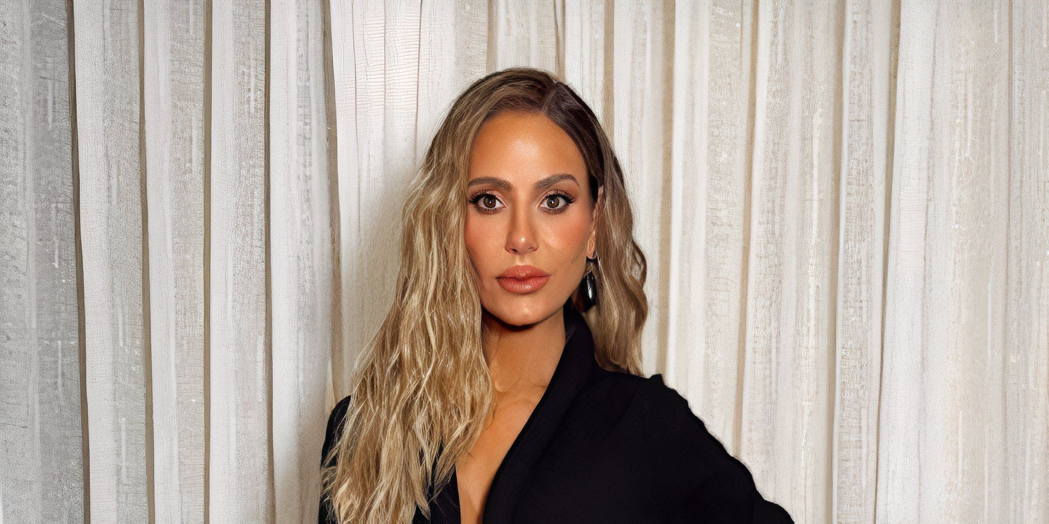 RHOBH: Dorit Kemsley Hints At Beef With Kyle Richards In Season 15