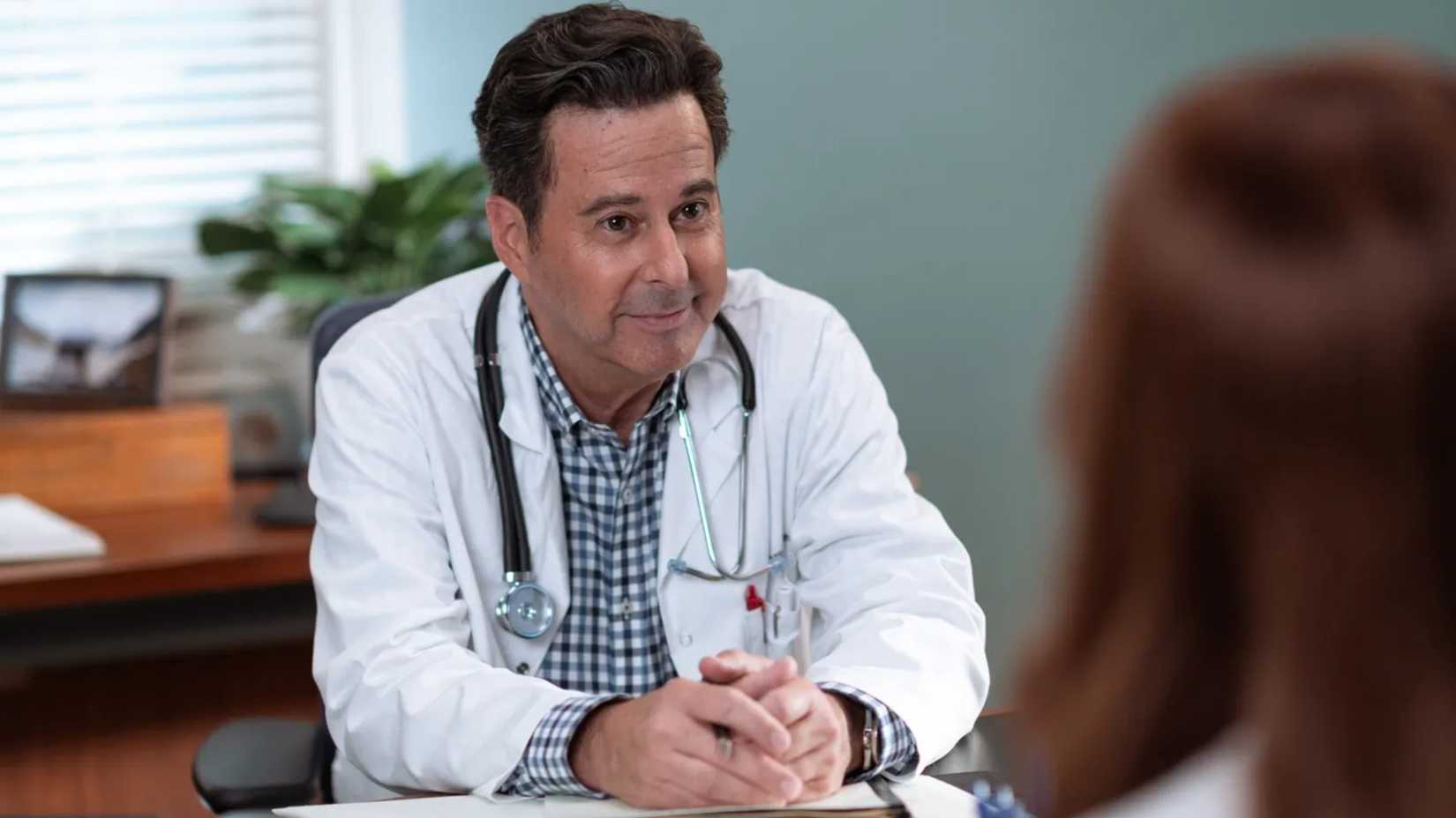 Sullivan's Crossing's Dr. Quincy Carlson (Jonathan Silverman) Smiling